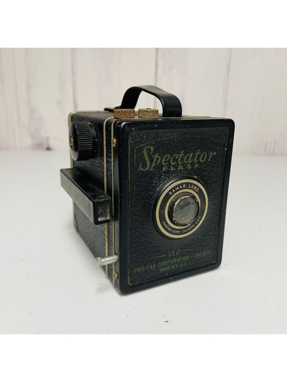 Vintage Pho-Tak Corporation Spectator Flash 120 Roll Film Metal Box Camera